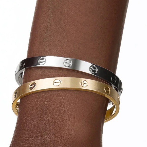 Fashion Jewelry Jewelry - Set of Stainless Steel bracelets - gold and silver